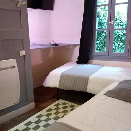 Allium - Center - Free Parking - Self-check-in Apartment