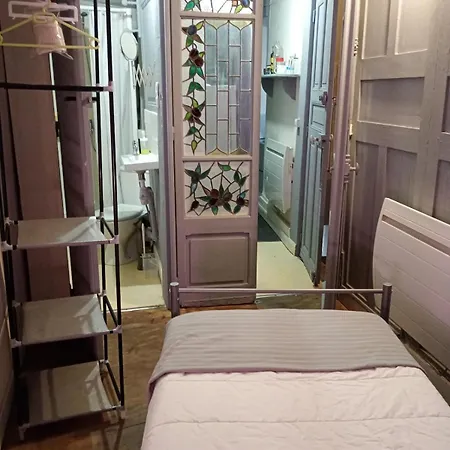 Allium - Center - Free Parking - Self-check-in Apartment Thiers